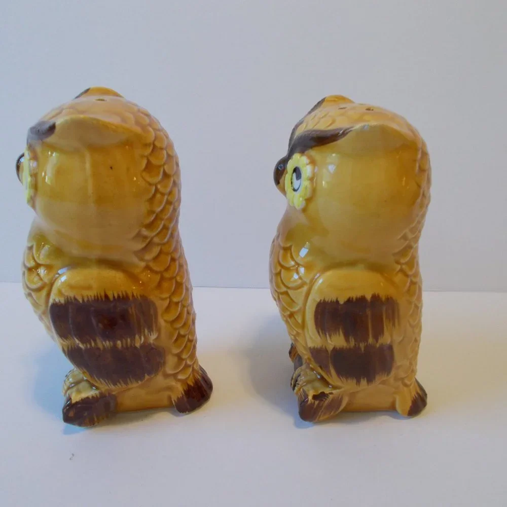 VTG Retro Owl Ceramic Salt &‎ Pepper Shakers Made in Japan